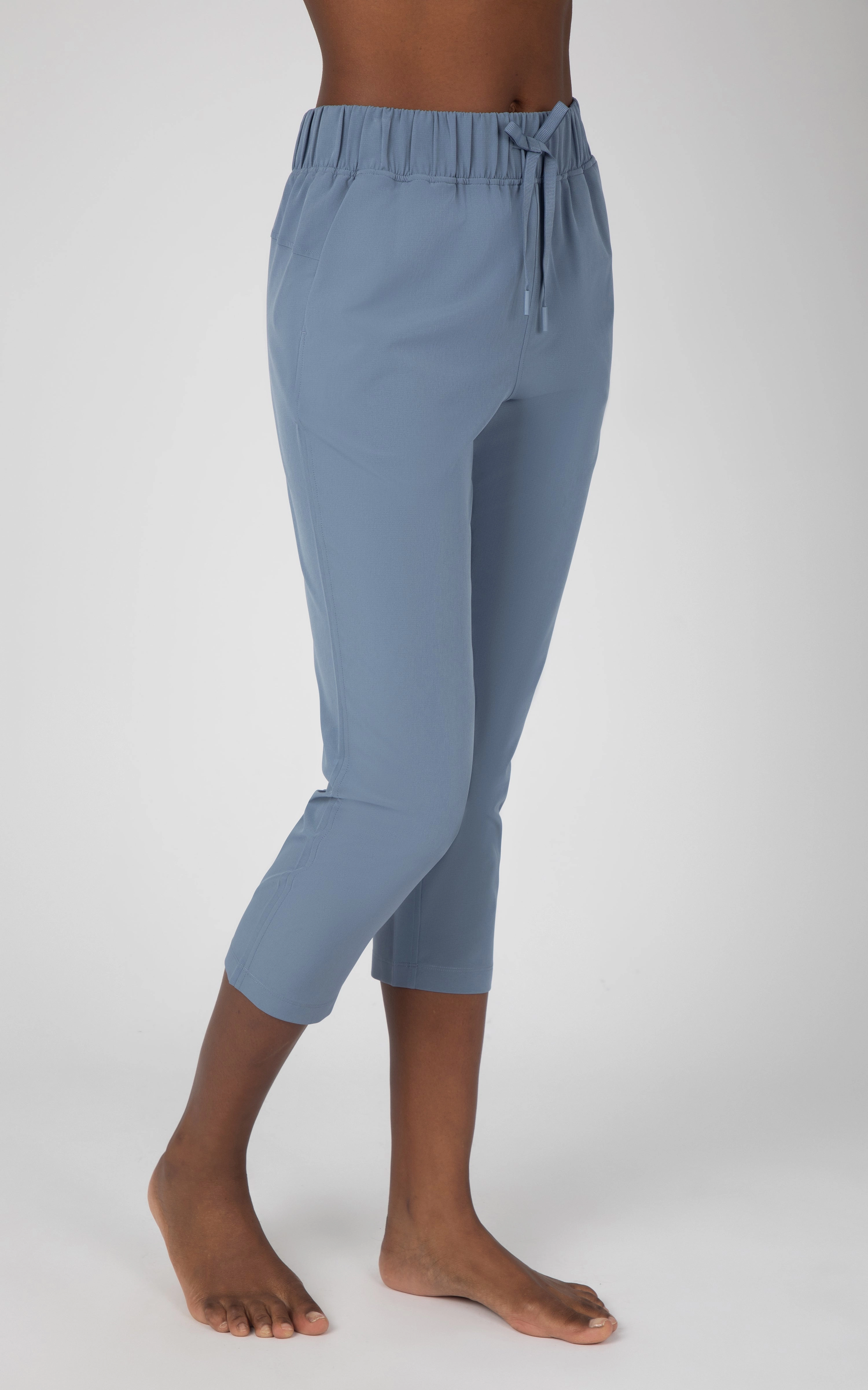 Citylite Woven Travel Capri