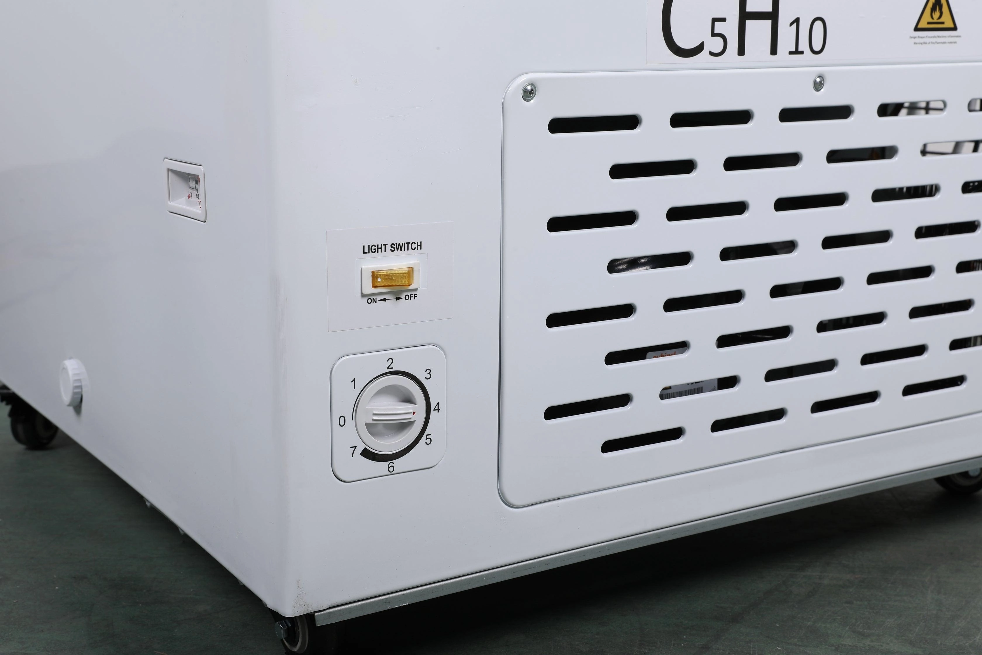 FDF7.2CF 28'' Width Horizontal Display Island Freezer - Nafcool™ Commercial Freezer Icecream, frozen food, Ice bag