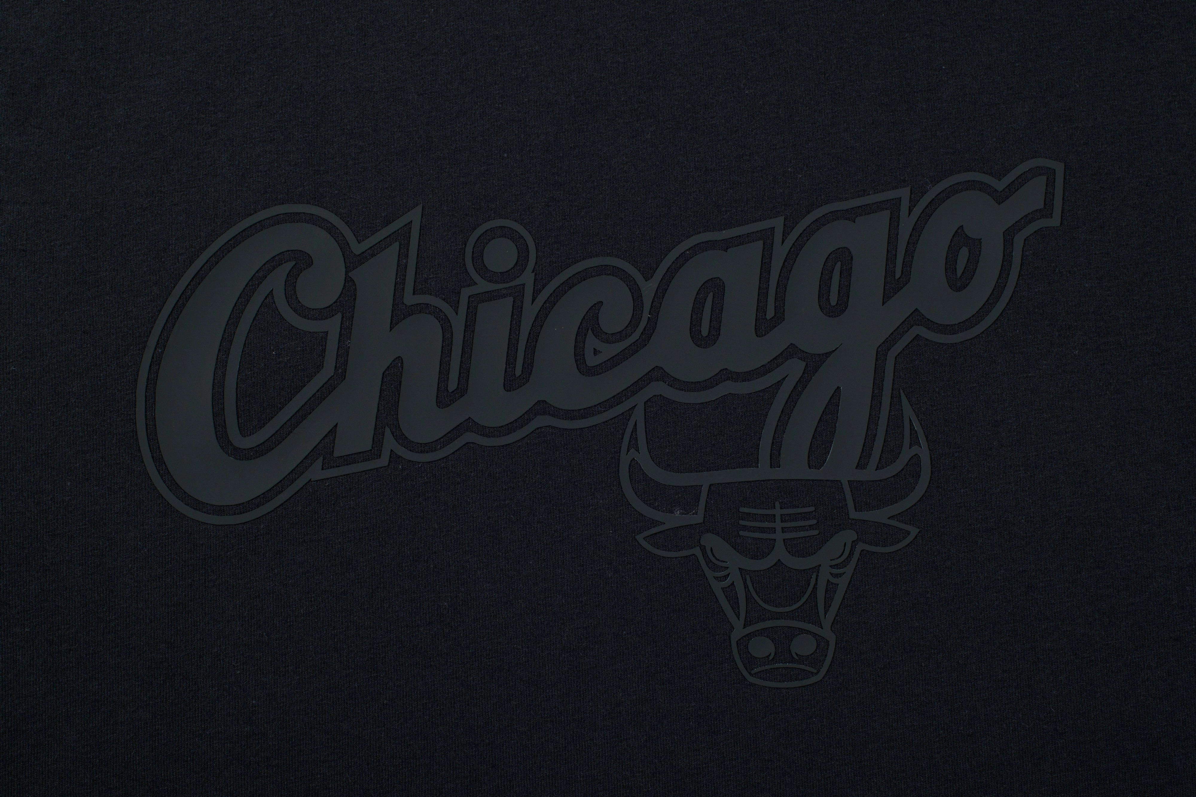 NBA Front HD High Relief Print Loose Fit T-Shirt - BULLS