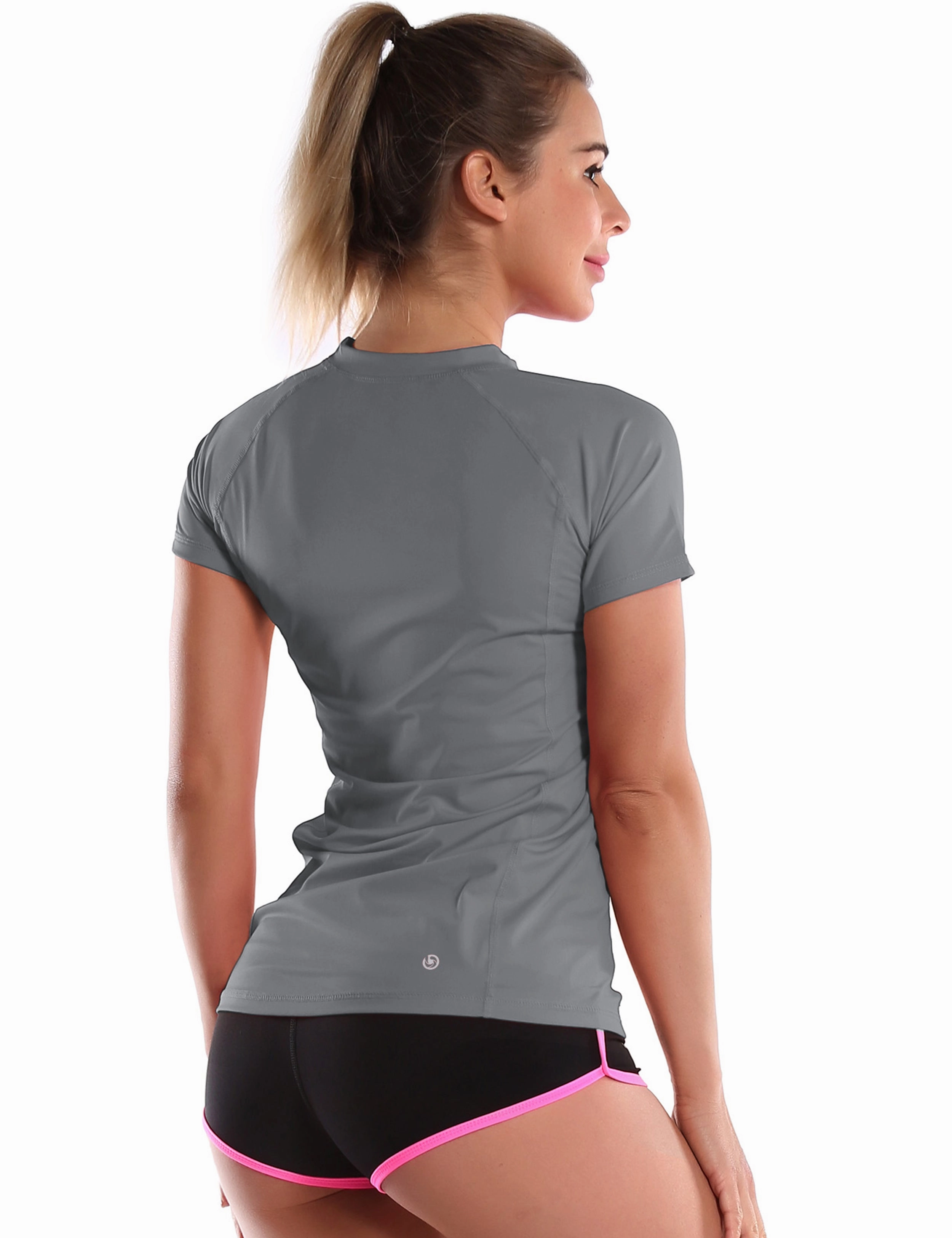 Short Sleeve UPF 50 Rashguard gray_Golf